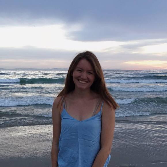 Meet your Posher, Chloe - Picture 1 of 1